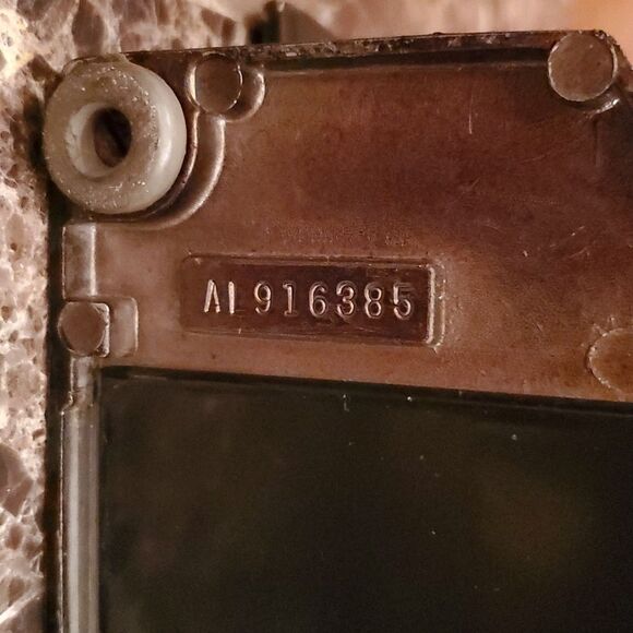 Antique Singer Sewing Machine, Featherwieght Model,  EXCELLENT CONDITION! - Picture 16 of 17